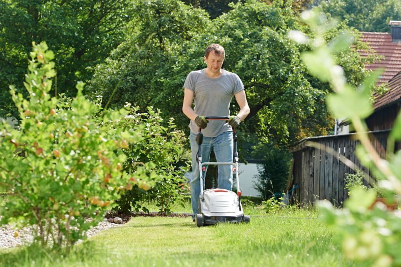 Scheduling Your Lawn Service